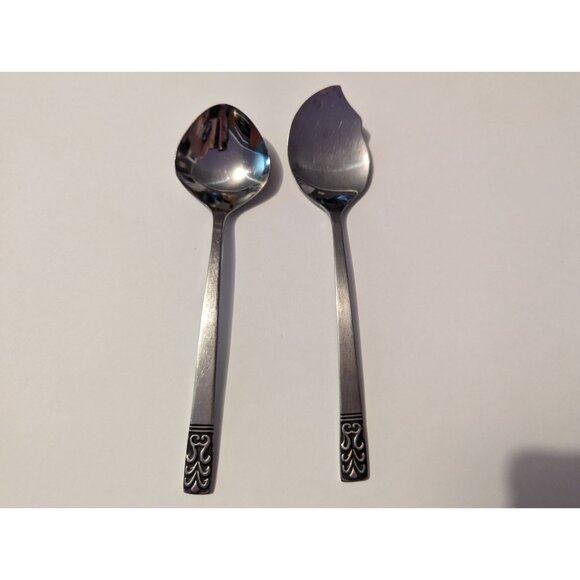 VTG CARLYLE Hong Kong stainless cameo pattern lot 2 soup & jelly spoon replace - Picture 2 of 10